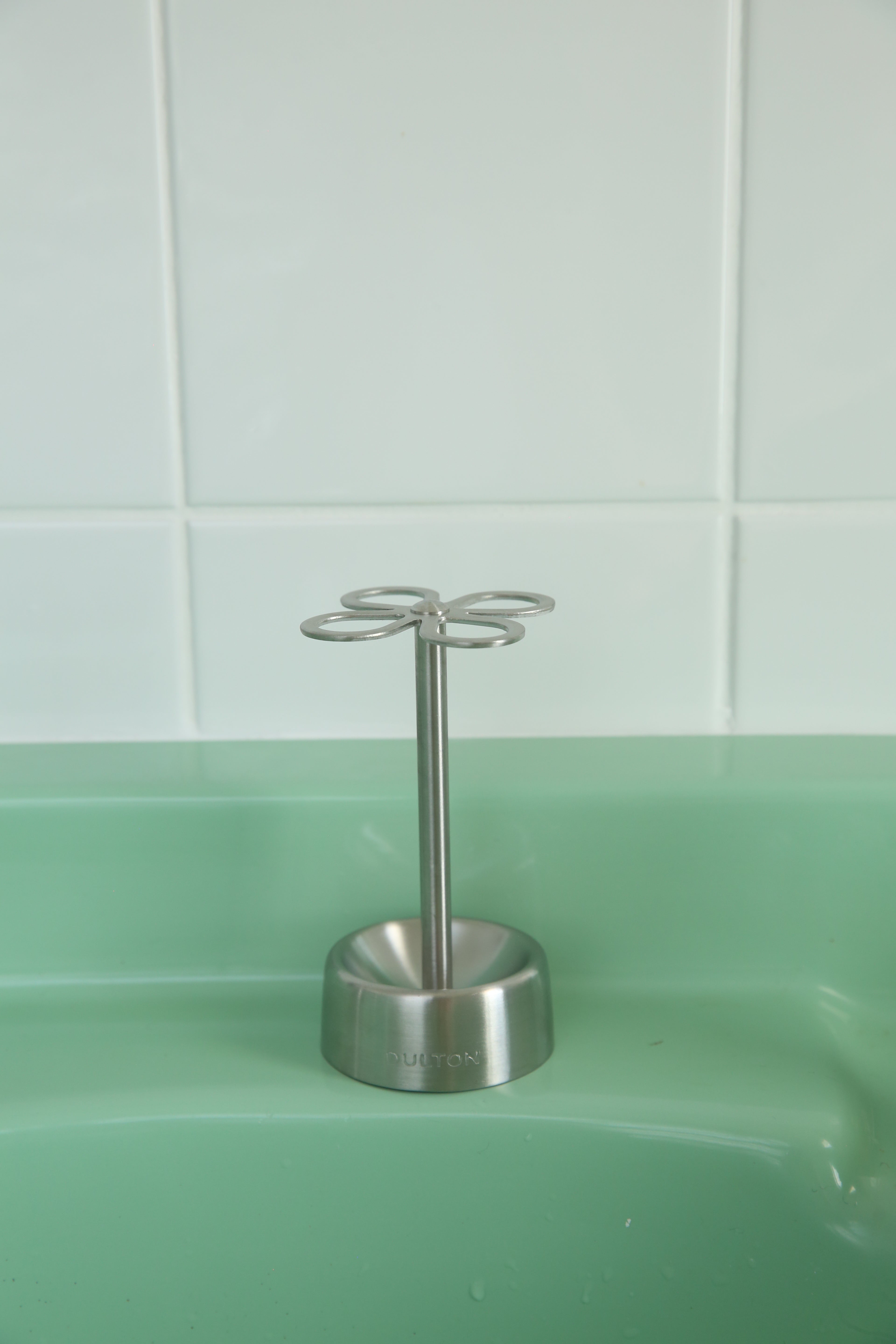 Four Leaf Clover Stainless Steel Toothbrush Holder (Satin)